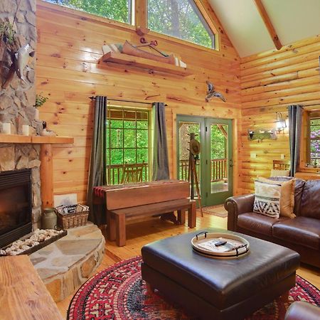 Tree Top Lodge - Gorgeous Lake Cabin With Hot Tub & Magnificent Views Of Forests And Mountains! Cabin Butler 외부 사진