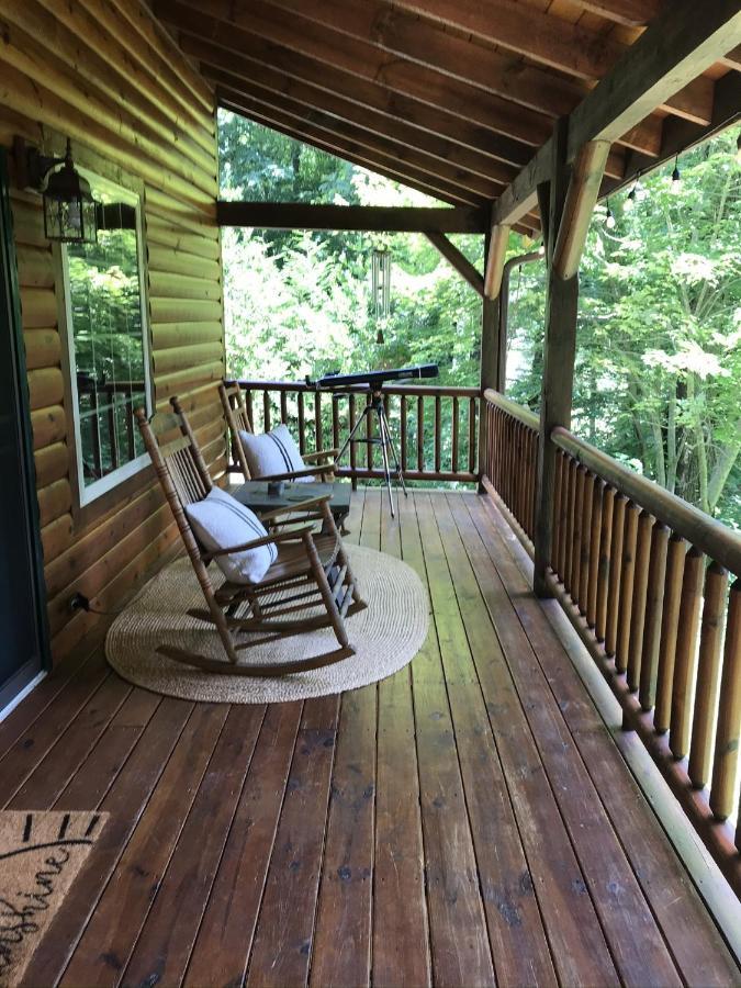 Tree Top Lodge - Gorgeous Lake Cabin With Hot Tub & Magnificent Views Of Forests And Mountains! Cabin Butler 외부 사진