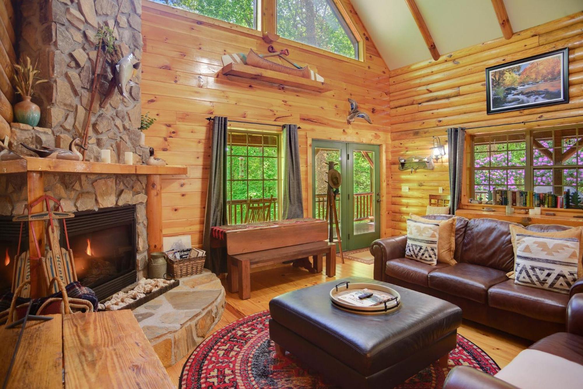 Tree Top Lodge - Gorgeous Lake Cabin With Hot Tub & Magnificent Views Of Forests And Mountains! Cabin Butler 외부 사진