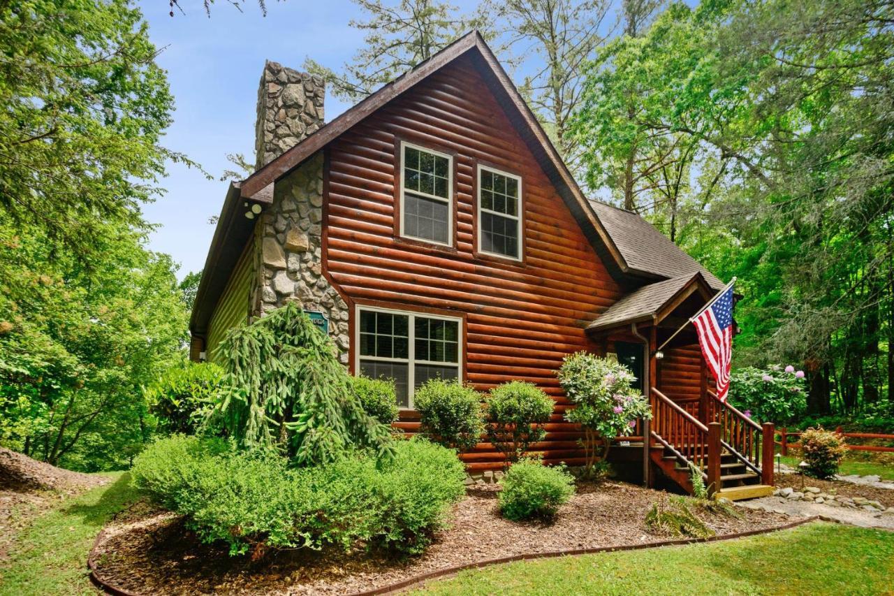 Tree Top Lodge - Gorgeous Lake Cabin With Hot Tub & Magnificent Views Of Forests And Mountains! Cabin Butler 외부 사진