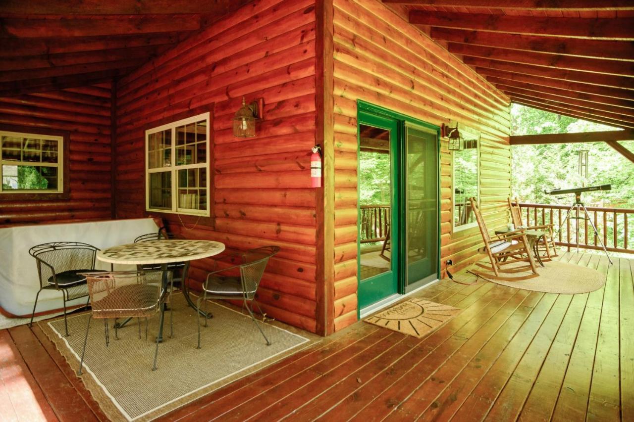Tree Top Lodge - Gorgeous Lake Cabin With Hot Tub & Magnificent Views Of Forests And Mountains! Cabin Butler 외부 사진